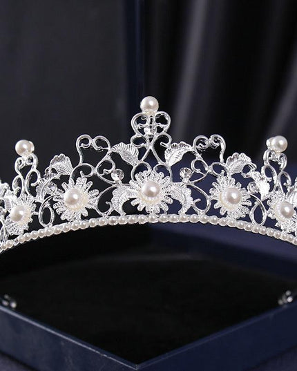 Elegant Silver Rhinestone Tiara - Glamorous Hair Accessory for Special Occasions