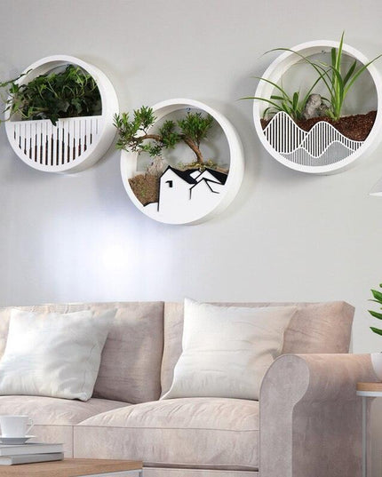 Sleek Modern Round Wall Planter - Stylish Hanging Decor for Your Greenery