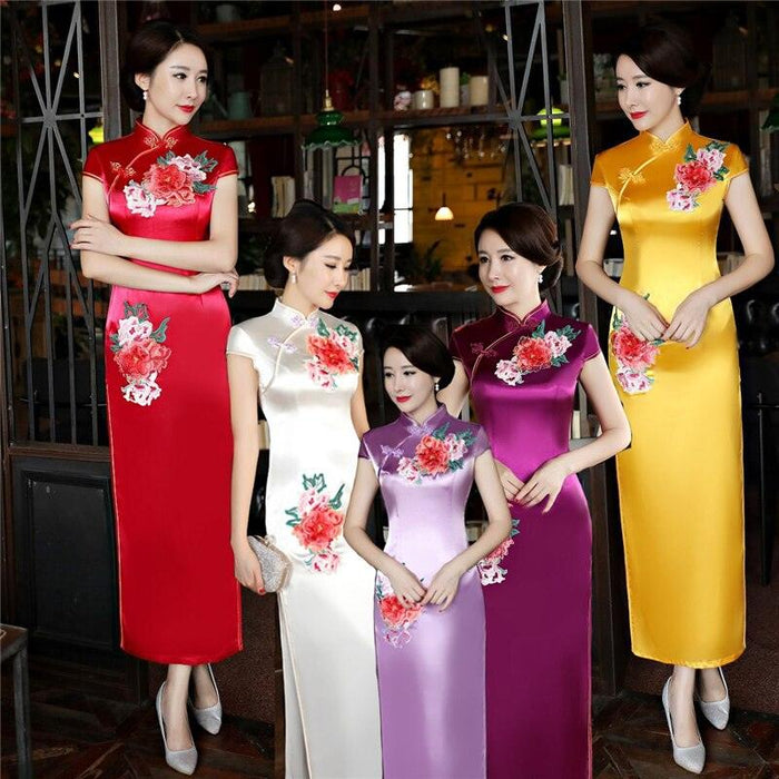 Floral Elegance Fusion: Exquisite Cheongsam Dress for a Stylish Statement