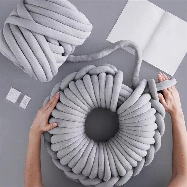 Plush Creation Chunky Yarn Crafting Kit - Effortlessly Bring Your Ideas to Life