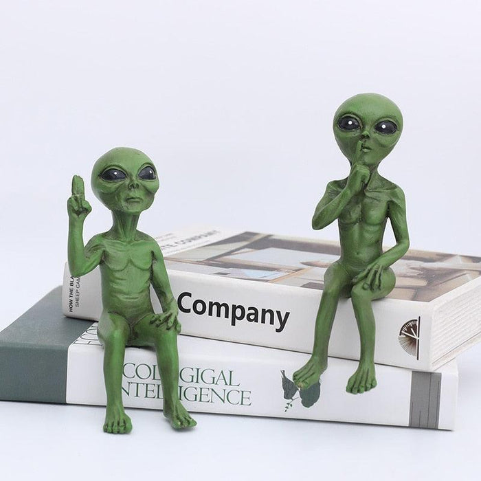 Extraterrestrial Oasis Alien Figurine Set - Whimsical Martian Garden Decor