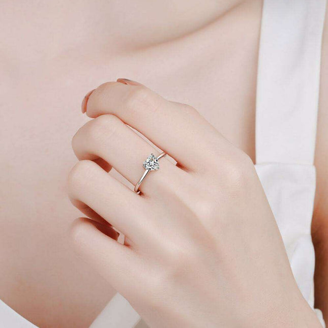 Heart's Desire Lab-Diamond Silver Solitaire Ring