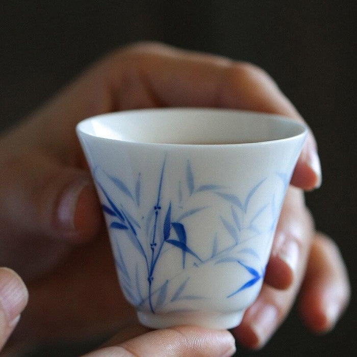 Elegant Hand-Painted Porcelain TeaCups - Perfect for Kung Fu Tea and Beyond
