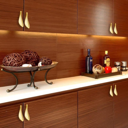 Nordic Elegance Solid Brass Gold Leaf Cabinet Knob - Enhance Your Home Aesthetics