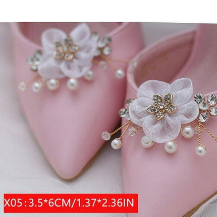 Glimmering Rhinestone Footwear Charms: Transform Your Style
