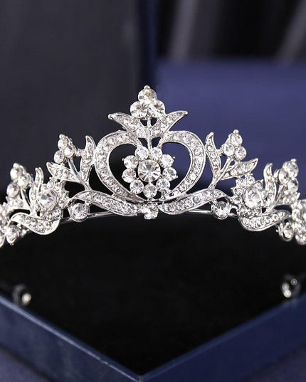 Elegant Silver Rhinestone Tiara - Glamorous Hair Accessory for Special Occasions