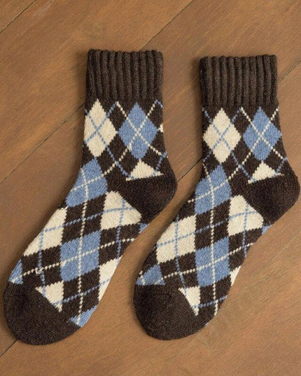 Cozy Wool Crew Sock Set: 5 Pairs for Ultimate Winter Comfort