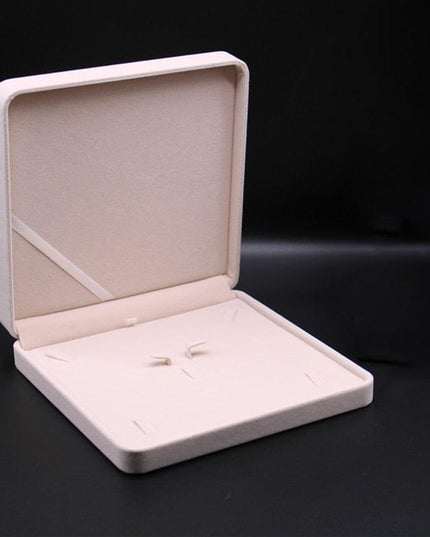 Elegant Velvet Jewelry Storage Solution for Upscale Events