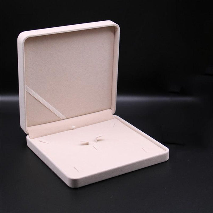 Opulent Customizable Velvet Jewelry Box for Exquisite Gifting