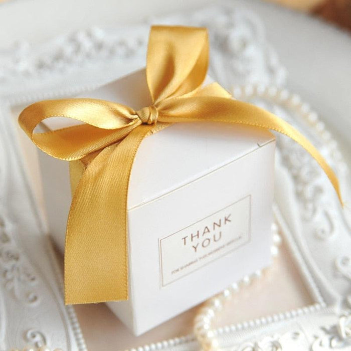 European Elegance Candy Favor Box: Timeless Touch for Special Occasions