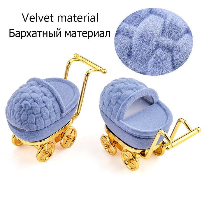 Velvet Jewelry Box with Luxurious Feel - Elegant Storage Solution for Your Accessories