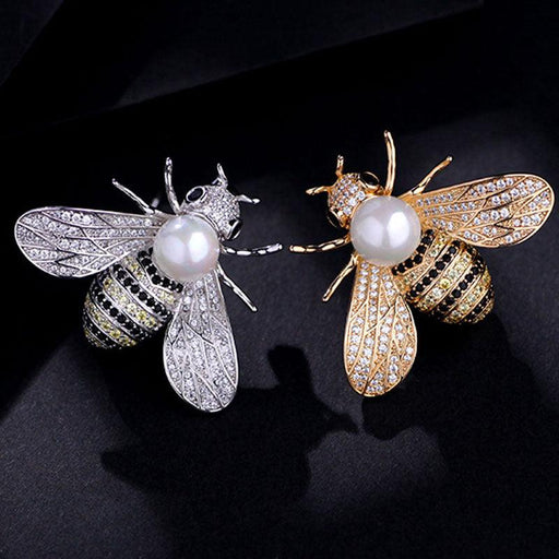Elegant Crystal Bee Brooch for Chic Women