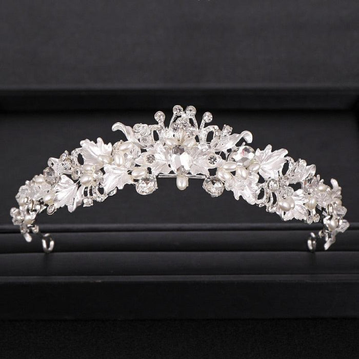 Regal Baroque Tiara - Elegant Headpiece for Memorable Events