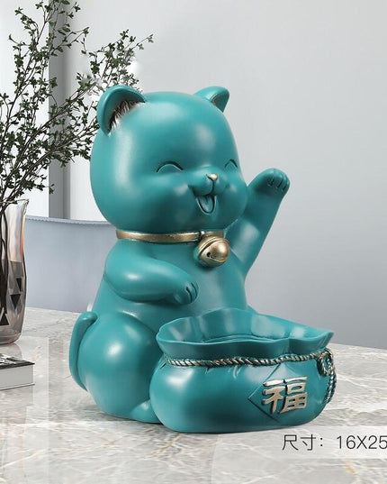 Charming Fortune Cat Key Organizer Sculpture for Modern Home Aesthetics