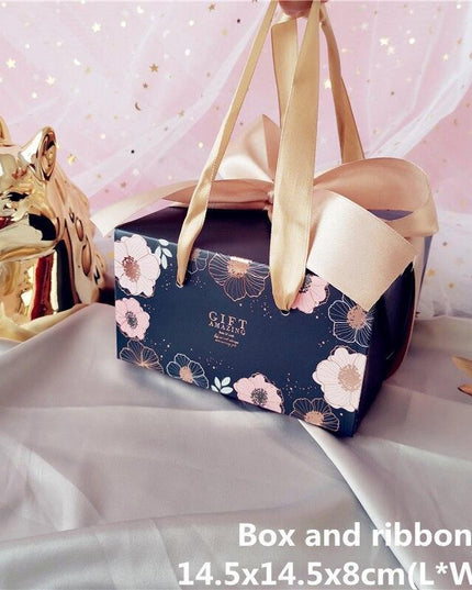 Chic Customizable Cake Box Set of 5 for Special Celebrations