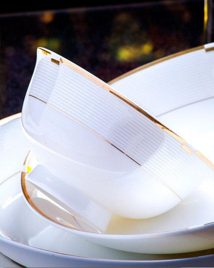 Elegant Oriental Porcelain 60-Piece Dining Set for Luxurious Table Settings