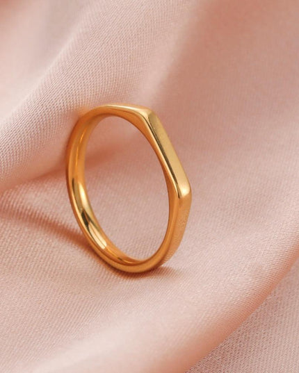 Unisex Classic Gold Wedding Band - Timeless Versatility for All Occasions