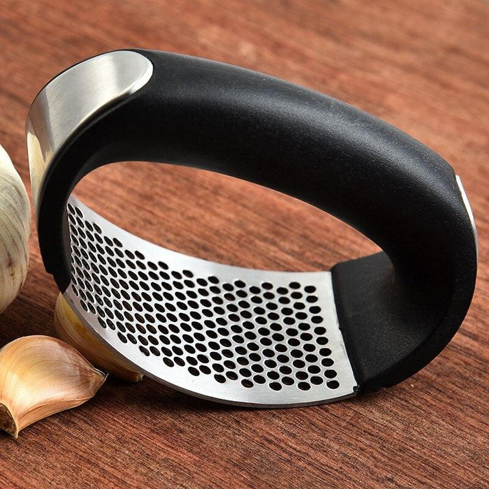 Efficient Stainless Steel Garlic Mincer for Quick Food Prep