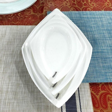 Sleek Rhombus Wave Ceramic Plate Set for an Upscale Dining Experience