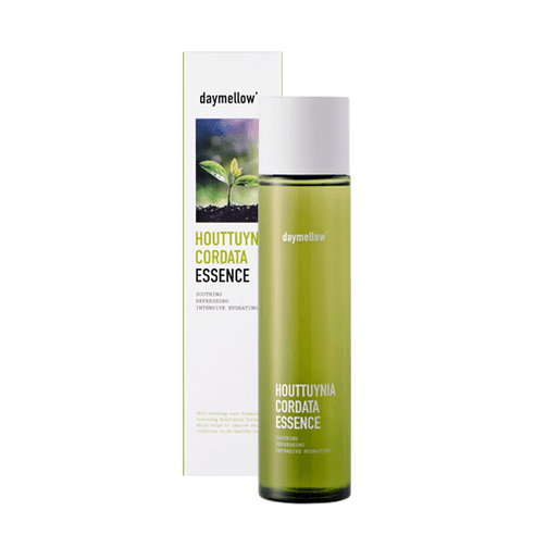 Hydrating Oasis: Houttuynia Cordata & Tea Tree Essence for Glowing Skin - Très Elite