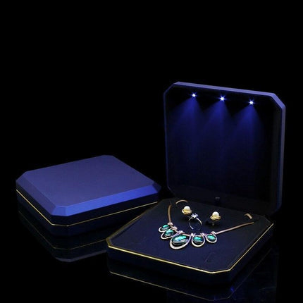 Illuminate Your Collection with a Custom LED Jewelry Display Box - Très Elite