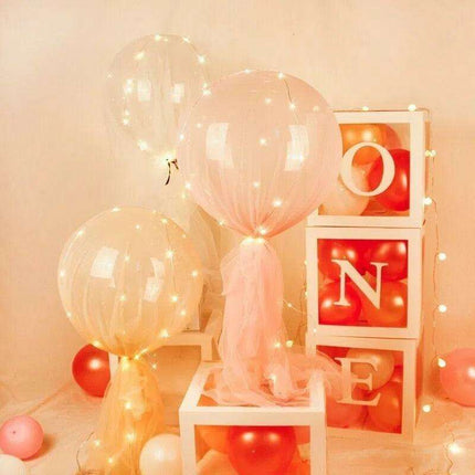 Illuminated Bobo Balloon Wonderland Display for Enchanting Celebrations - Très Elite
