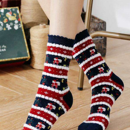 Joyful Holiday Floral Women's Socks - Festive Design for Seasonal Cheer - Très Elite