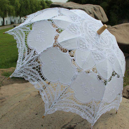 Lace Elegance Victorian Umbrella - A Touch of Class for Any Celebration - Très Elite