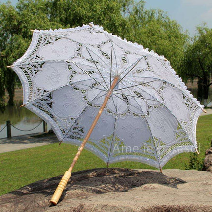 Lace Elegance Victorian Umbrella - A Touch of Class for Any Celebration - Très Elite