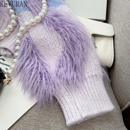 Lavender Cashmere Knit Sweater with Sophisticated O-Neck and Wavy Stripe Details - Très Elite