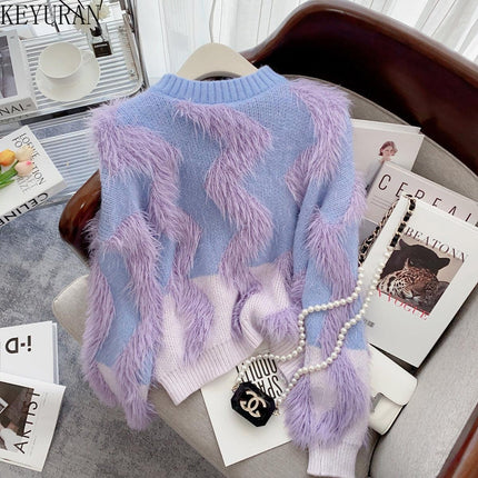 Lavender Cashmere Knit Sweater with Sophisticated O-Neck and Wavy Stripe Details - Très Elite