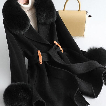 Lavish Cashmere and Fox Fur Winter Coat - A Statement of Timeless Elegance..
