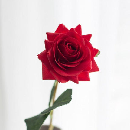 Lifelike Artificial Rose Stem Collection for Elegant Home and Wedding Decor..