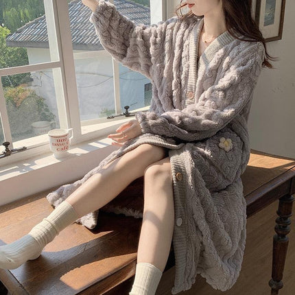 Lifelike Tulip Elegance - Exquisite Floral Arrangement for Home Decor