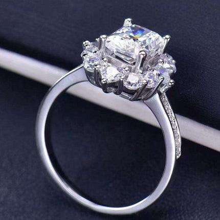 Luminous Luxury: 2 Carat Lab-Grown Diamond Sterling Silver Ring with Platinum Details - Très Elite