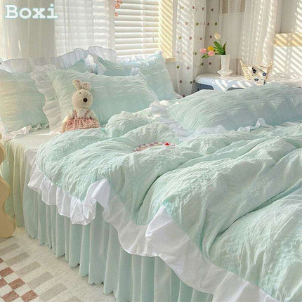 Luxe Double Layer Lace-Embroidered Bedding Set for Ultimate Comfort - Très Elite
