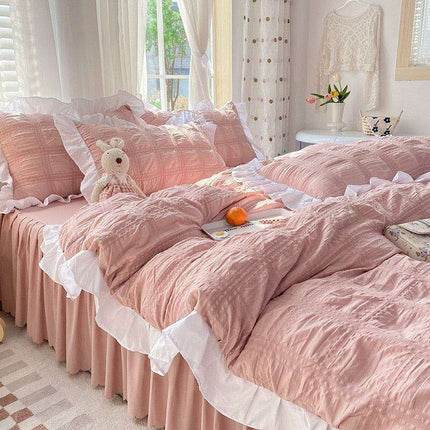 Luxe Double Layer Lace-Embroidered Bedding Set for Ultimate Comfort - Très Elite