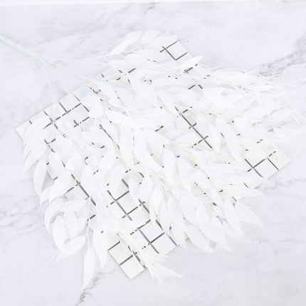 Luxe Willow Oasis Floral Arrangement - Exquisite Faux Bouquet for Upscale Decor - Très Elite