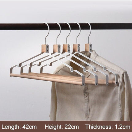 Luxurious 5-Piece Set Wooden and Metal Hanger Set for Ultimate Closet Organization