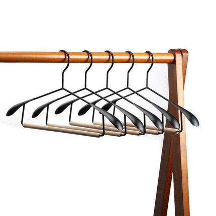 Luxurious 5-Piece Set Wooden and Metal Hanger Set for Ultimate Closet Organization