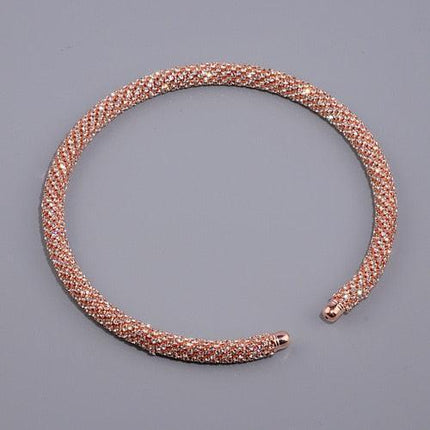 Luxurious Crystal Choker Necklace - Timeless Elegance for the Modern Woman - Très Elite