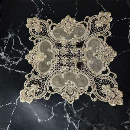 Luxurious Euro-Chic Velvet Tablecloth with Crochet Detailing - Très Elite