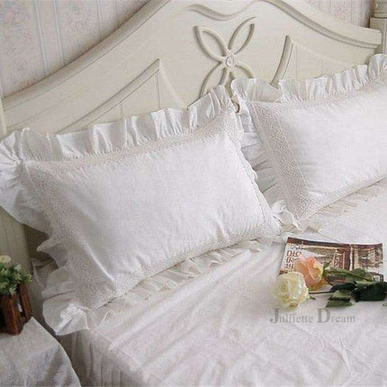 Luxurious European-Style White Satin Lace Pillowcase Set - Infuse Your Bedroom with Elegance - Très Elite