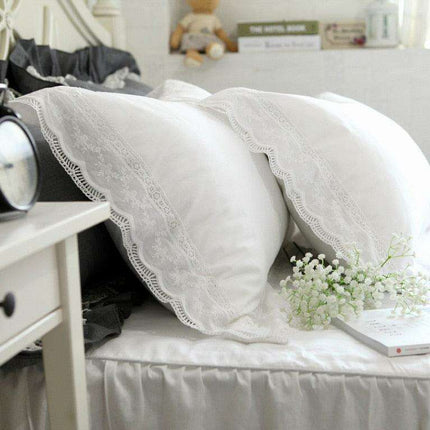 Luxurious European-Style White Satin Lace Pillowcase Set - Infuse Your Bedroom with Elegance - Très Elite