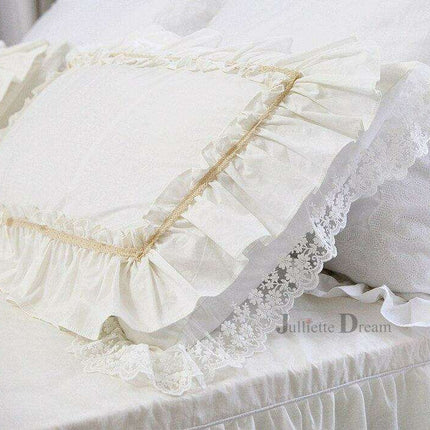 Luxurious European-Style White Satin Lace Pillowcase Set - Infuse Your Bedroom with Elegance - Très Elite