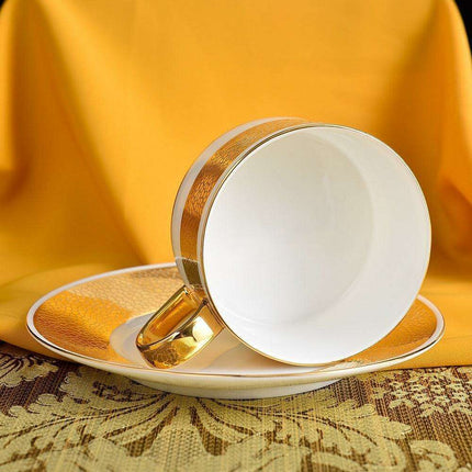 Luxurious Gold-Embellished Fine Bone China Coffee Cup and Saucer Set for Indulgent Moments - Très Elite