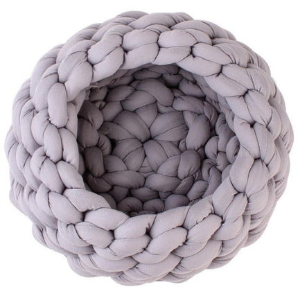 Luxurious Hand-Woven Wool Pet Bed for Supreme Comfort and Elegance - Très Elite