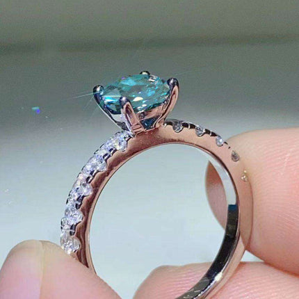 Luxurious Platinum Moissanite Ring with Zircon Sparkle - Très Elite
