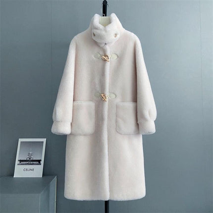 Luxurious Sheep Shearing Fur Winter Jacket - Ultimate Warmth and Fashion - Très Elite