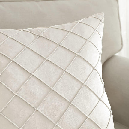Luxurious Velvet Cushion Cover - Revitalize Your Home Decor!